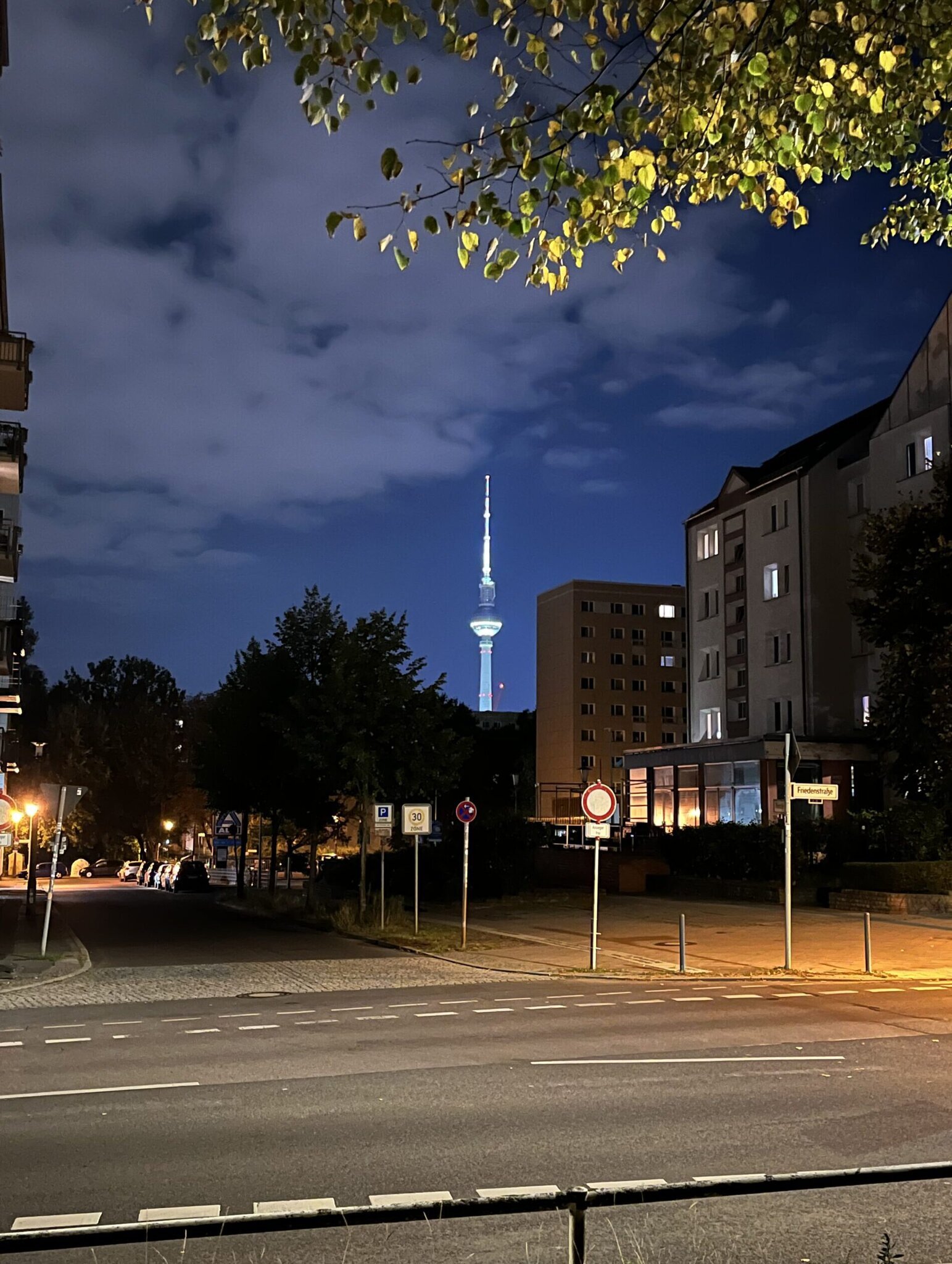 …wir leben noch! :)